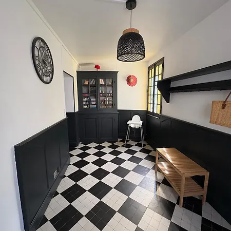 Maison Cosy Et Moderne Avec Balcon Et Vue - 5 Pers Semesterbostad La Monnerie-le Montel