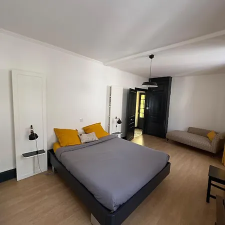 Semesterbostad Maison Cosy Et Moderne Avec Balcon Et Vue - 5 Pers La Monnerie-le Montel